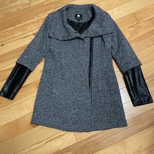 Elegant Gray Women's Jacket with Black Sleeves size S
